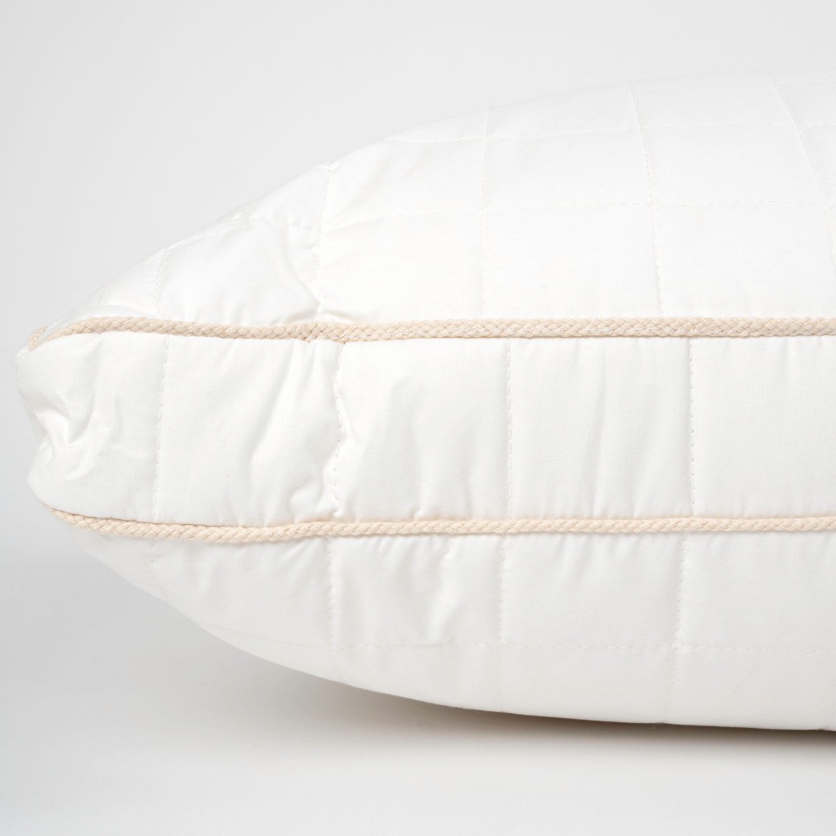 Luxury Wool Pillow — Luwoo 272522 Side Web 4