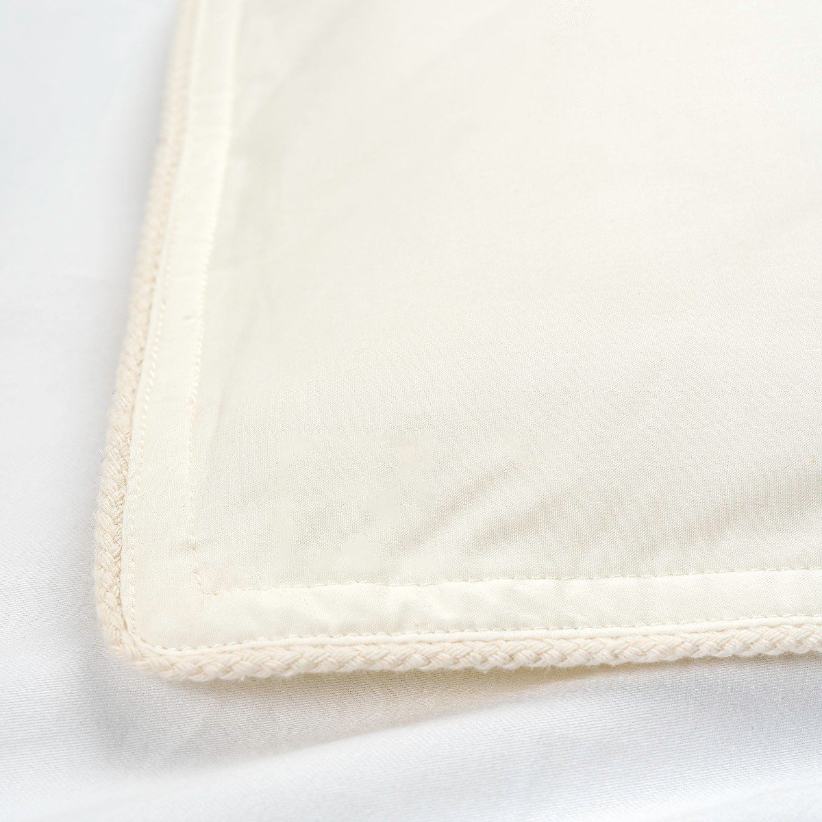 Luxury Wool Duvet — Luxwoo 272529 Detail Web