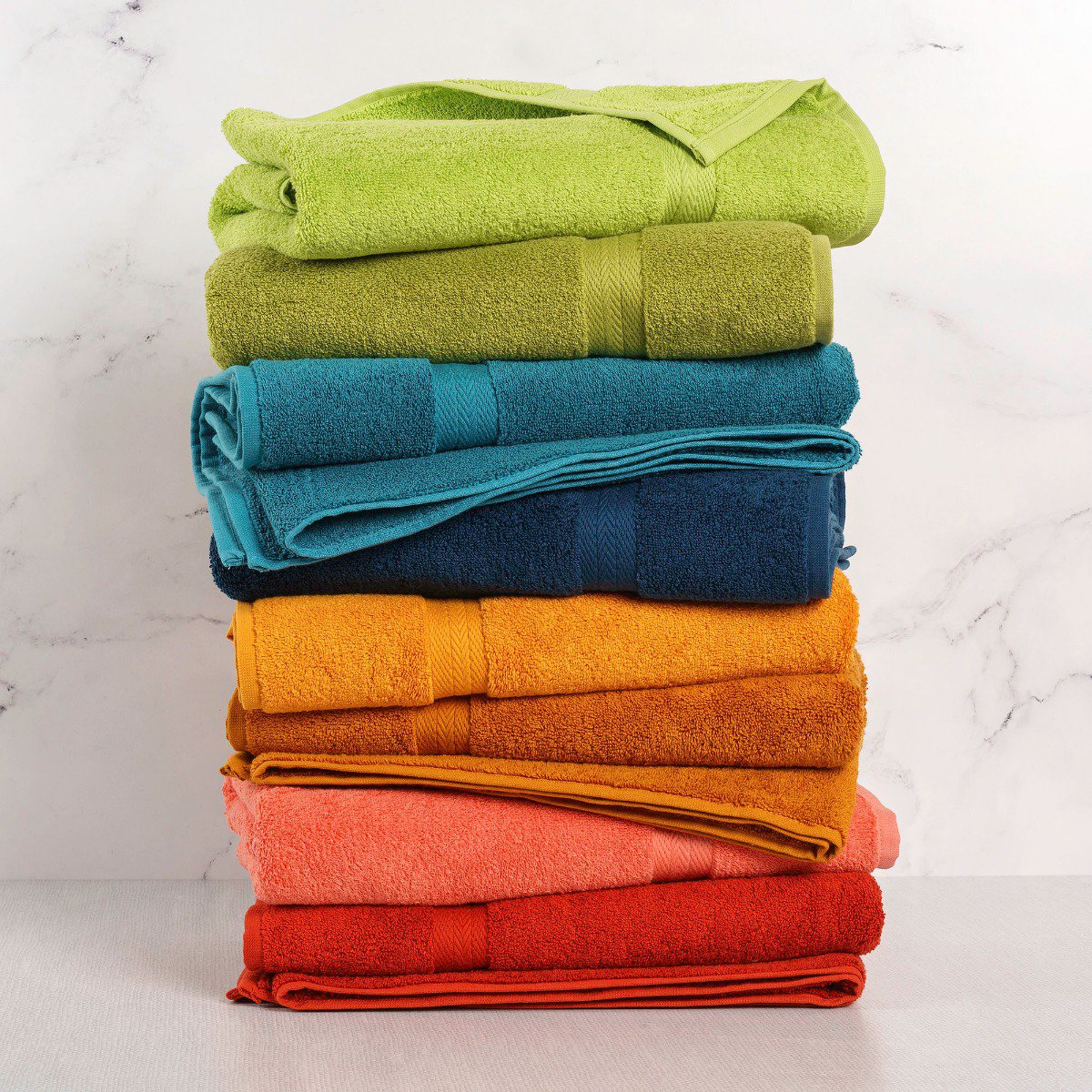 Royal Plush Hand Towel — Rptwl Mixedpileup Web